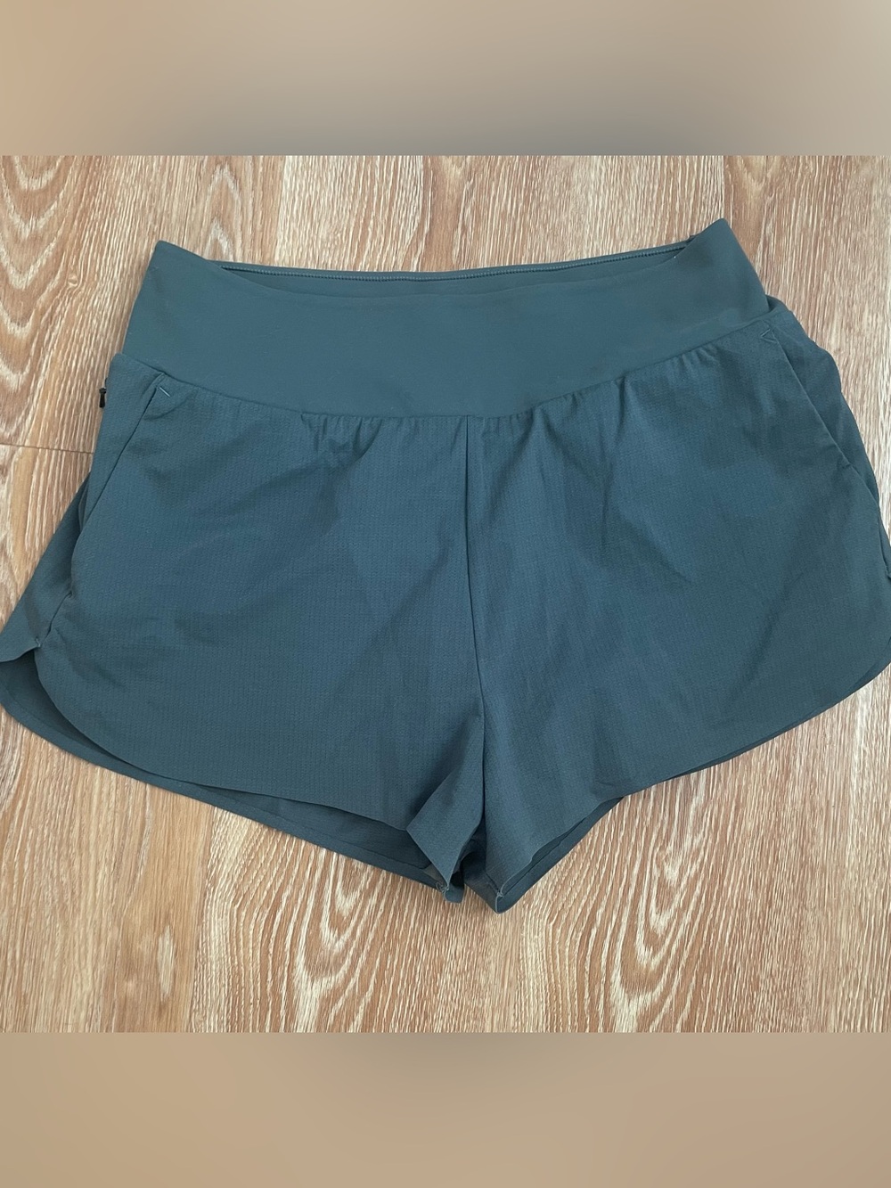 Uniqlo Women's Athletic Shorts — Teal Green
